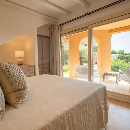 Vista Su Cala Di Volpe Holiday home